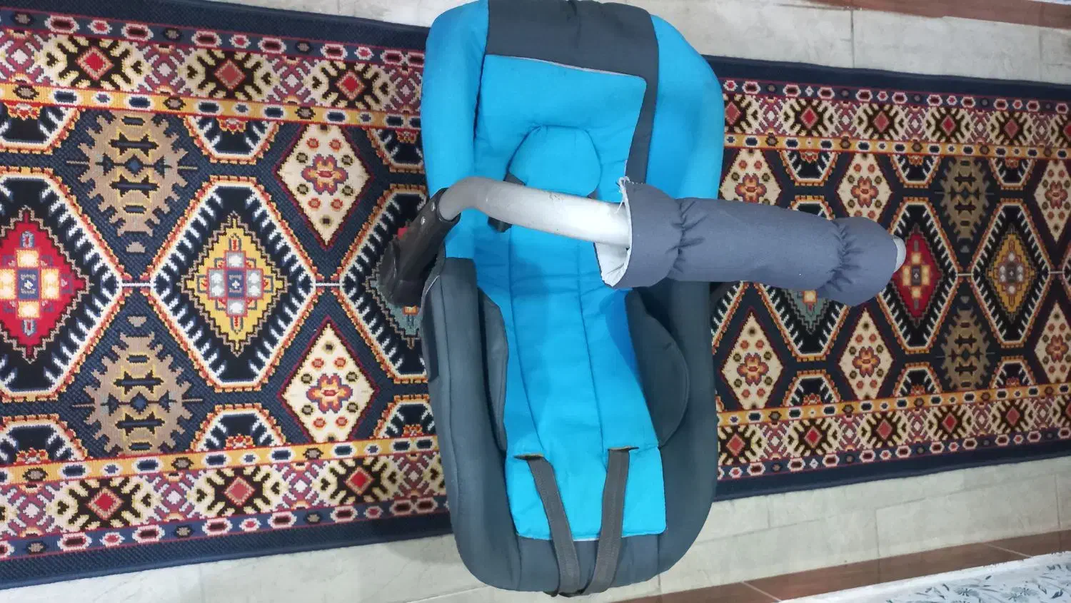 تعدادی وسایل کودک|اسباب و اثاث بچه|رشت, آب و برق|دیوار