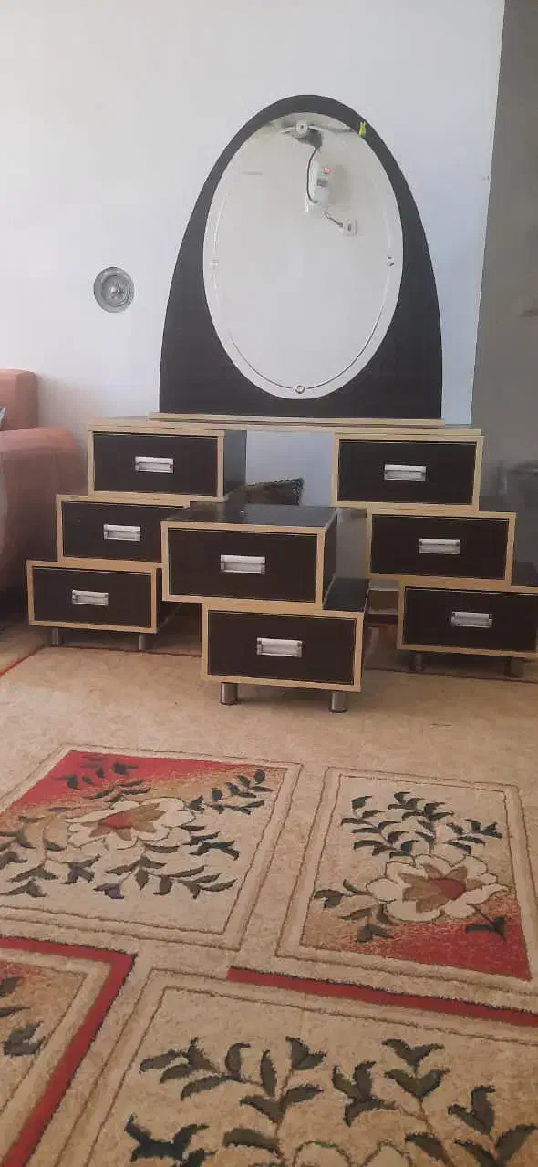 میز آرایش به همراه پاتختی|تخت و سرویس خواب|جم, |دیوار