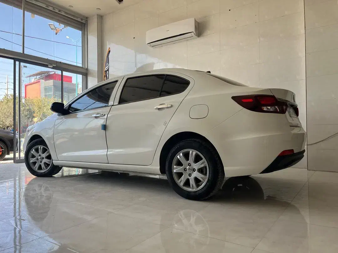 شاهین اتومات ۴۰۳ خوش قیمت|خودرو سواری و وانت|اصفهان, بهارانچی|دیوار