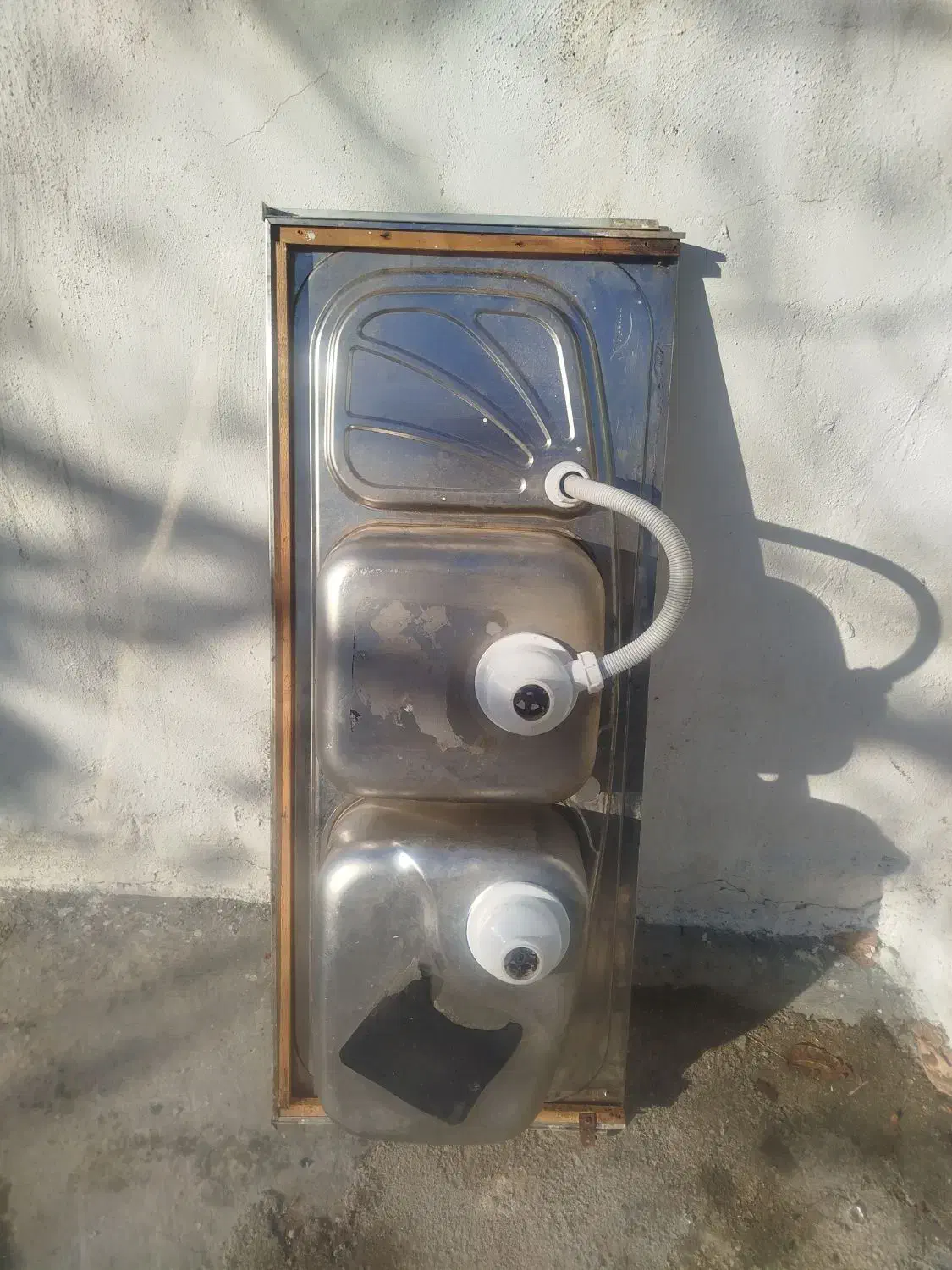 سینگ دولگن|آب‌چکان و نظم‌دهنده ظروف|ارومیه, |دیوار