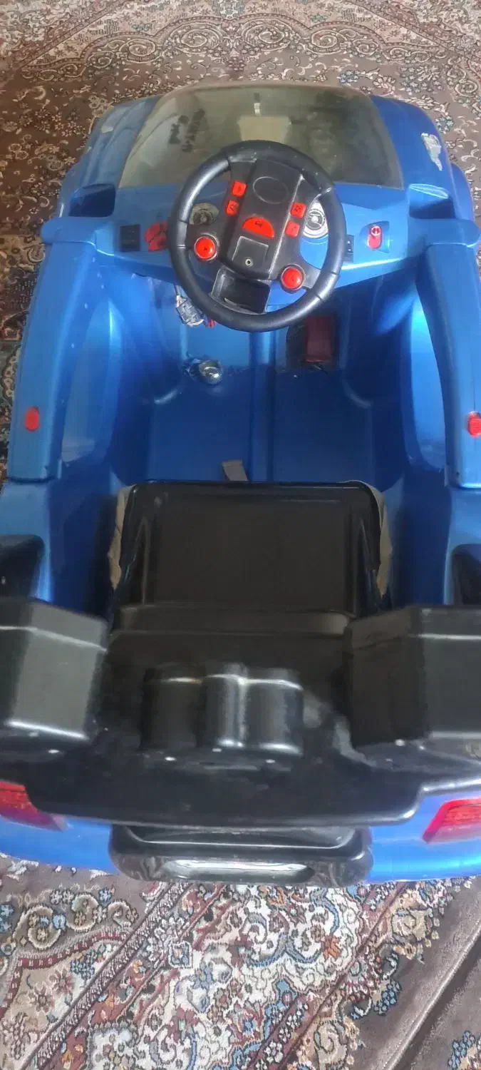 ماشین شارژی تحمل وزن ۲۰ کیلو|اسباب‌بازی بچه|مریوان, |دیوار