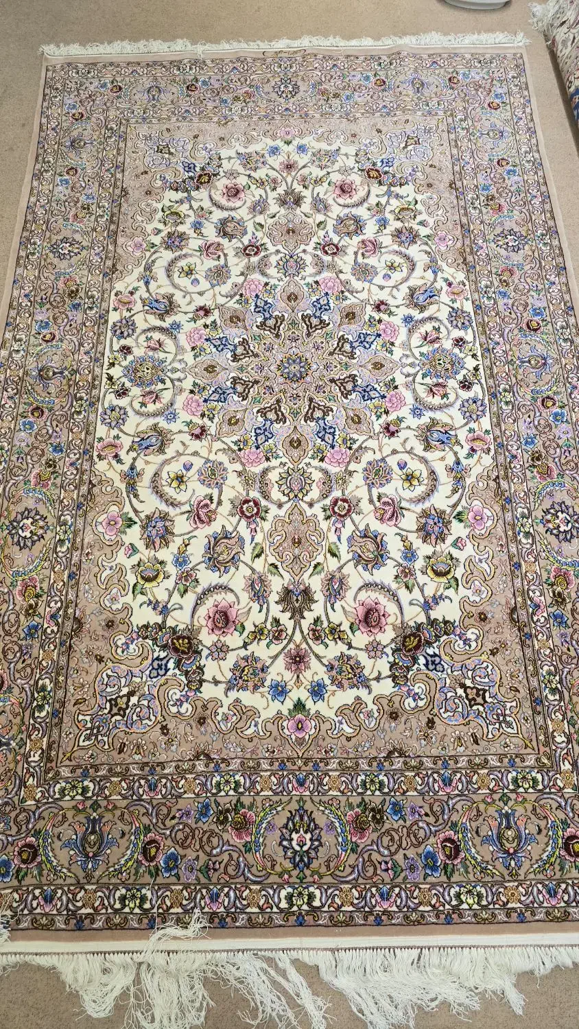 قالیچه اصفهان|فرش|اصفهان, نقش جهان|دیوار