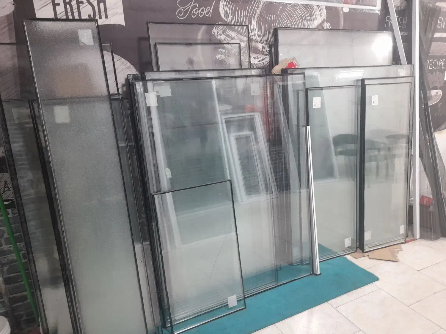 تولیدی درب و پنجره دو جداره وتوری پلیسه ای|مصالح و تجهیزات ساختمان|محمدیه-قزوین, |دیوار