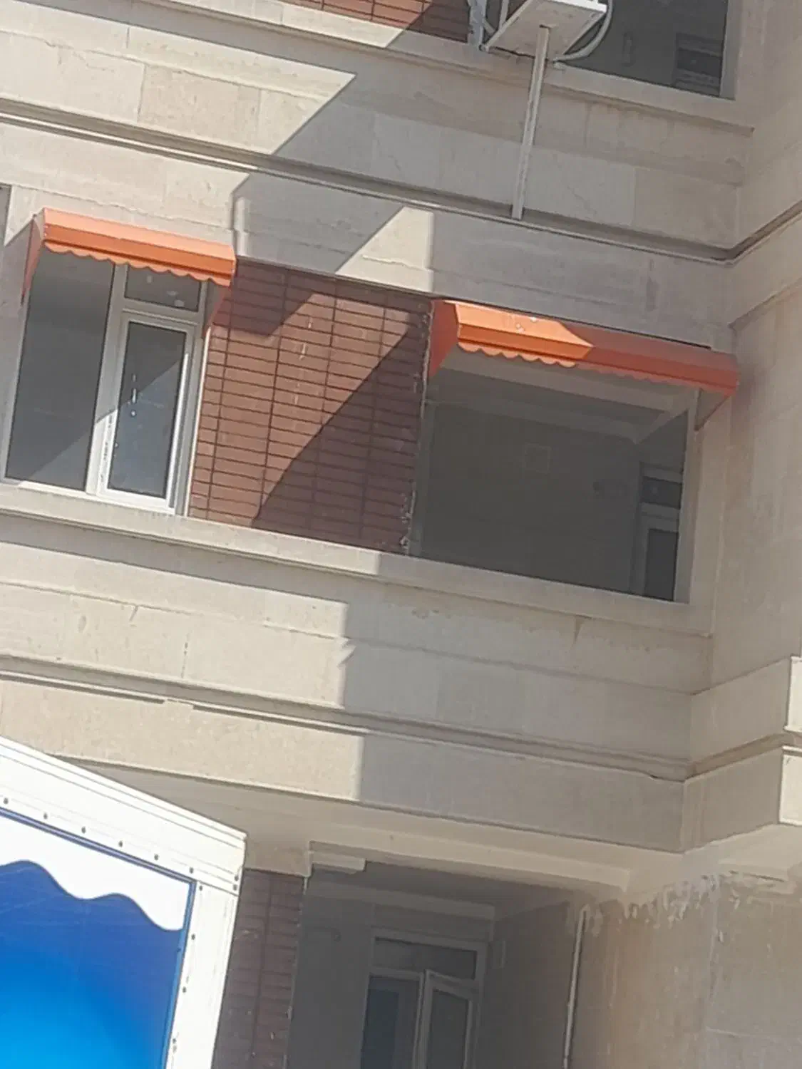 سایبان پنجره|خدمات پیشه و مهارت|مشهد, چهارچشمه|دیوار