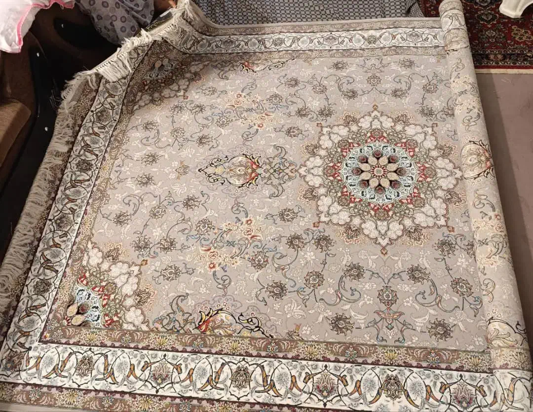 فرش ۶ متری ۱۲۰۰ شانه درجه یک ( کاملا نو )|فرش|قدس, شهر‌قدس|دیوار