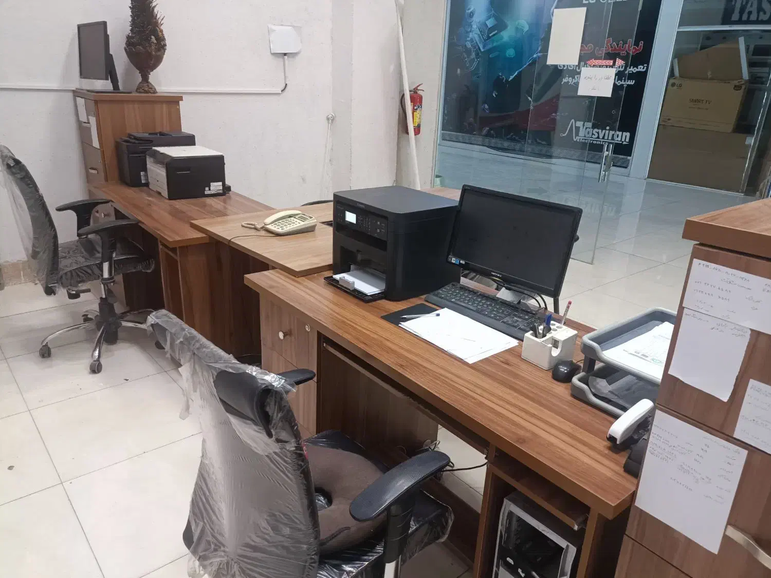 میز اداری و کنفرانس|دفتر کار|شیراز, عفیف‌آباد|دیوار