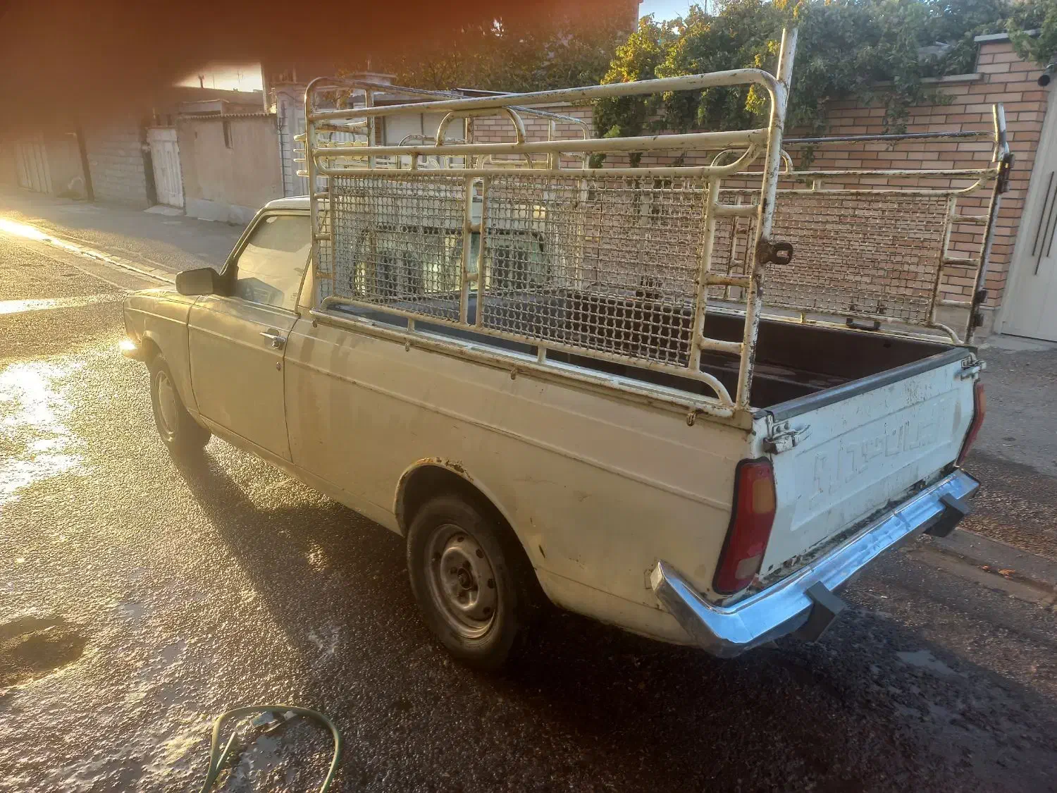 وانت پیکان مدل81|خودرو سواری و وانت|شاهینشهر, پاسداران|دیوار