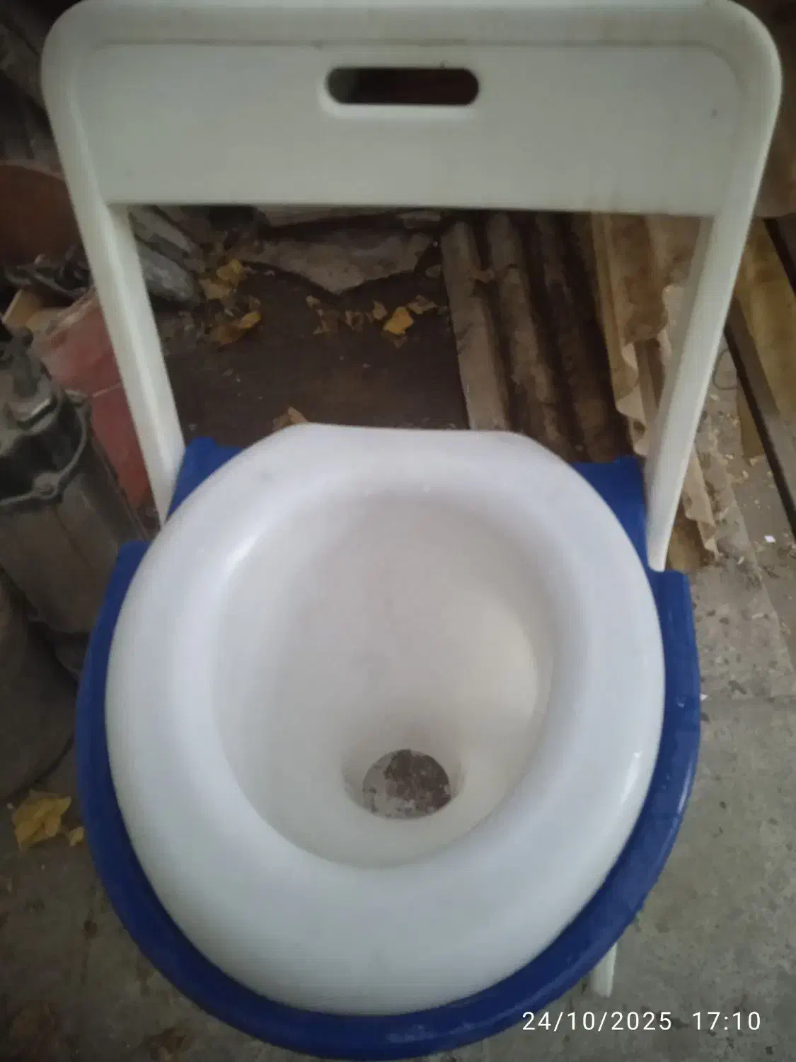 توالت فرنگی تاشو سالم و تمیز|لوازم سرویس بهداشتی|کرج, خرمدشت|دیوار