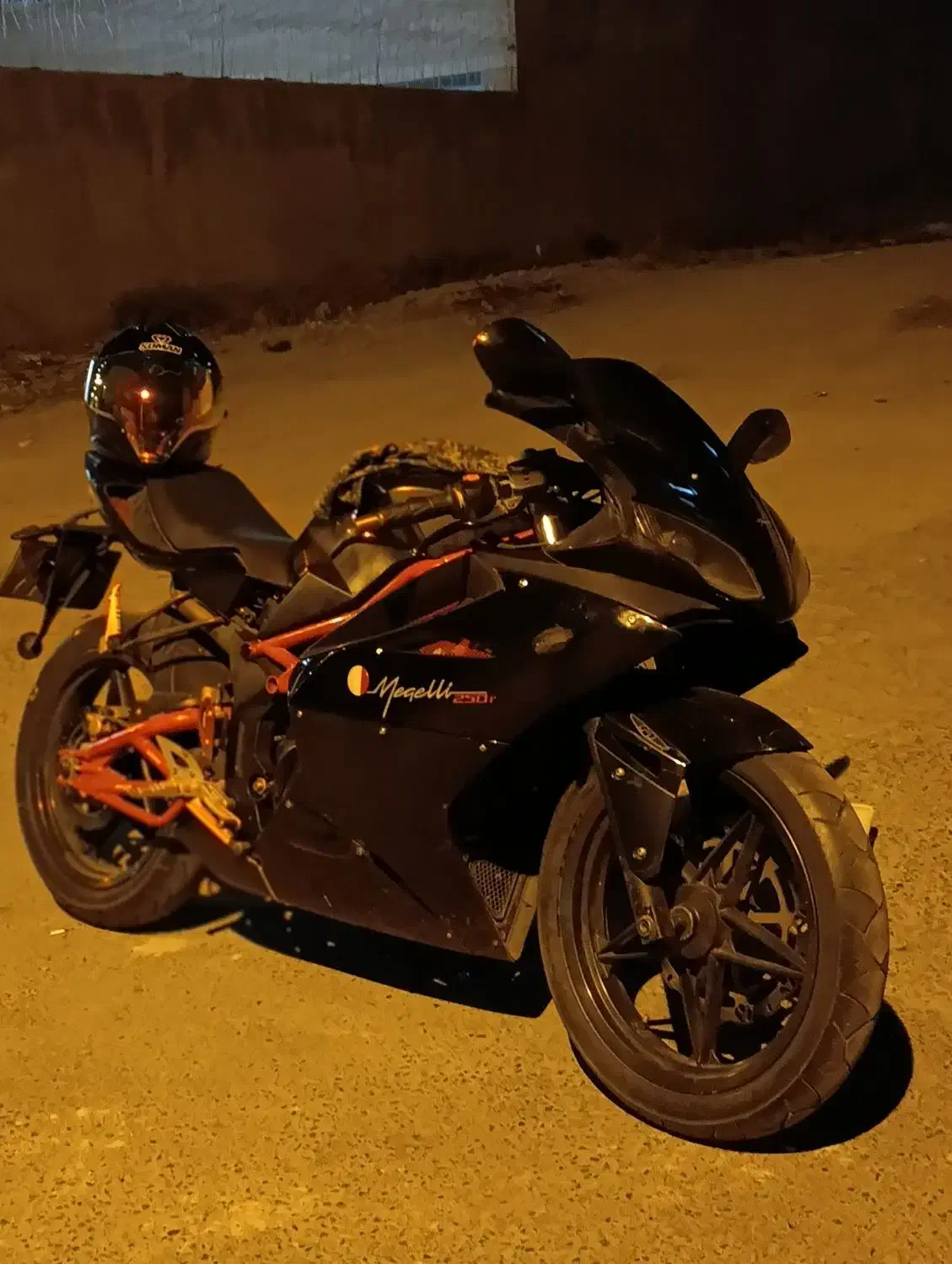 مگلی ۲۵۰|موتورسیکلت|تهران, صادقیه|دیوار