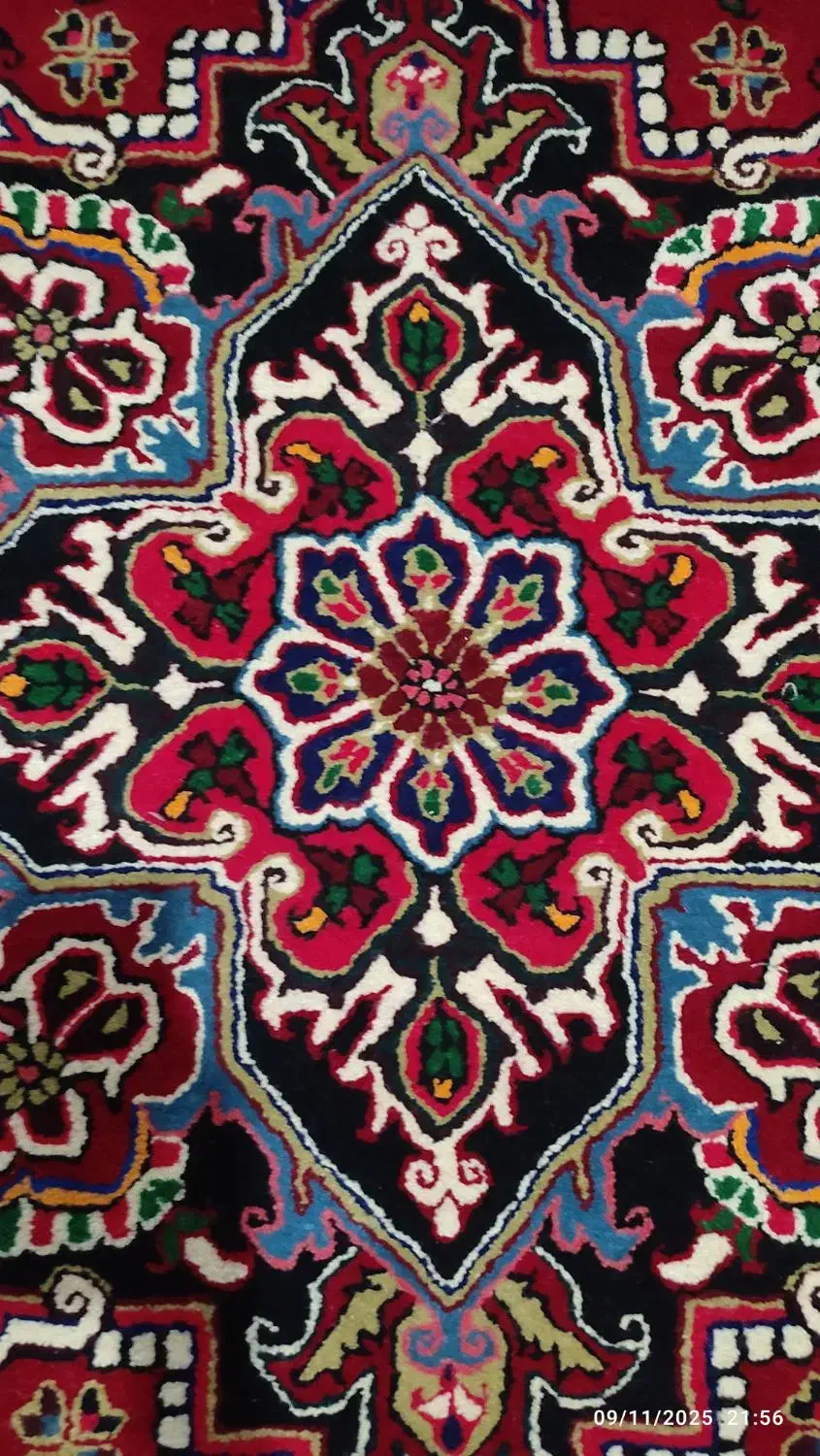 فرش دستبافت هریس|فرش|تبریز, |دیوار