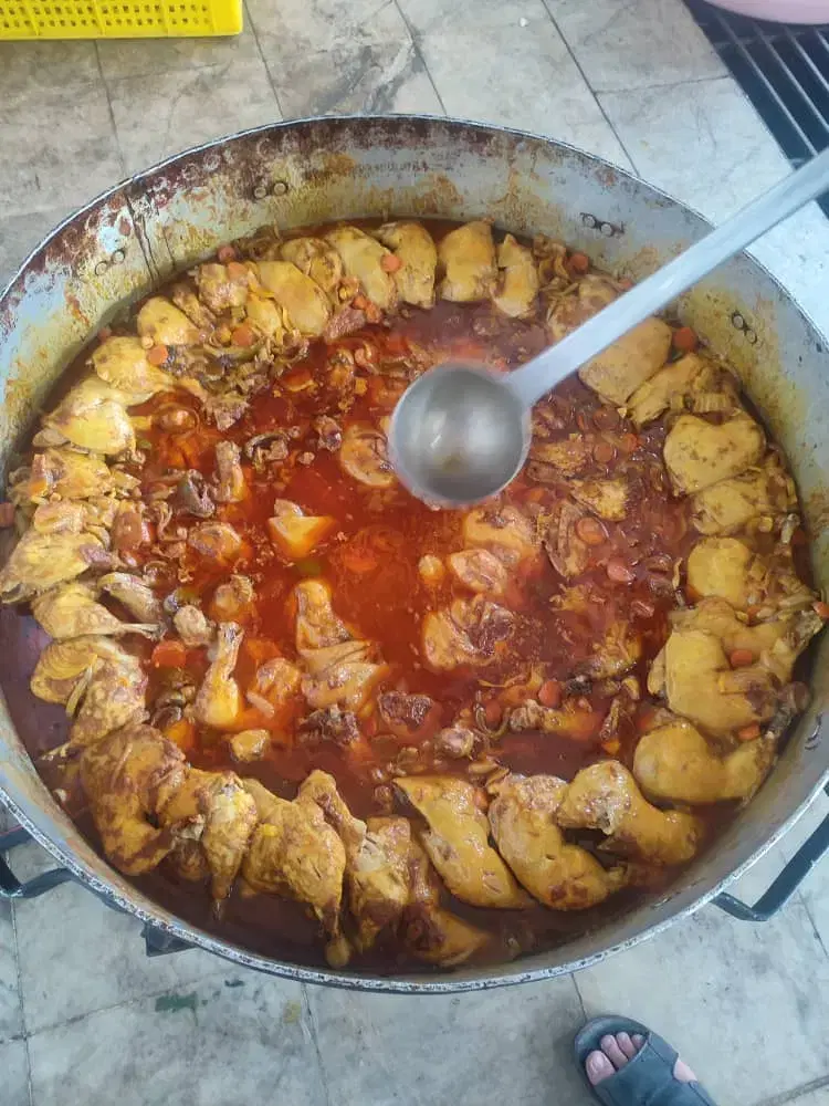 تهیه غذای ارزان و با کیفیت آشپزخانه ضیافت|خدمات پذیرایی، مراسم|قم, علی آباد سعدگان|دیوار