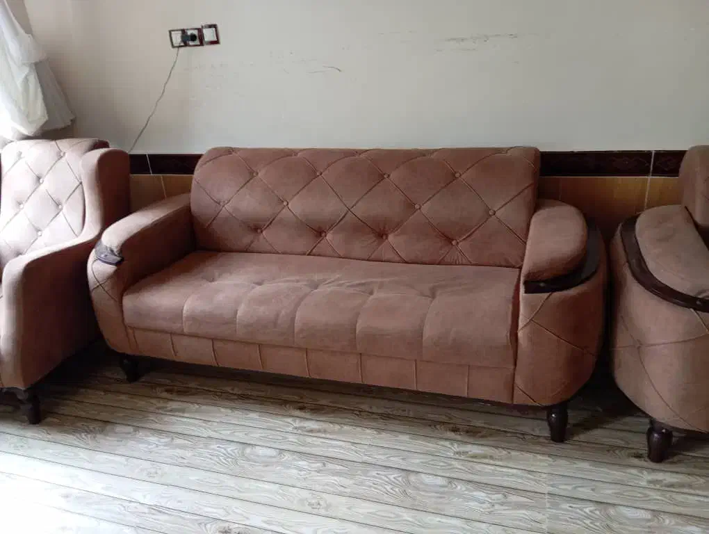 خریدار واقعی زنگ بزنه|مبلمان خانگی و میز عسلی|اصلاندوز, |دیوار