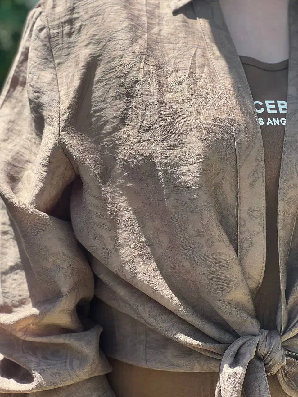 سارافان و کت طرحدار|لباس|مشهد, سجاد شهر|دیوار