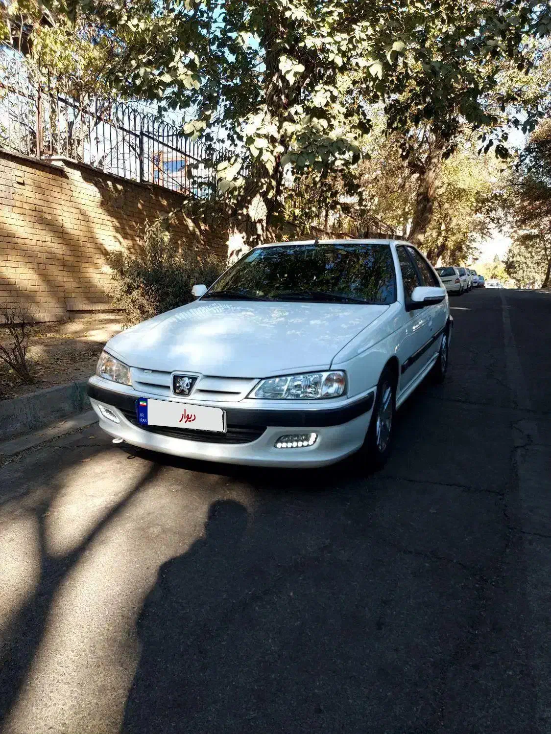 پژو پارس ۴۰۲ خونگی|خودرو سواری و وانت|تهران, سوهانک|دیوار