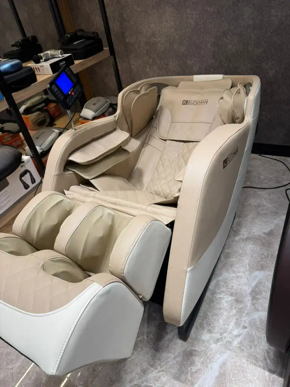 صندلی ماساژور|آرایشی، بهداشتی، درمانی|اصفهان, نقش جهان|دیوار