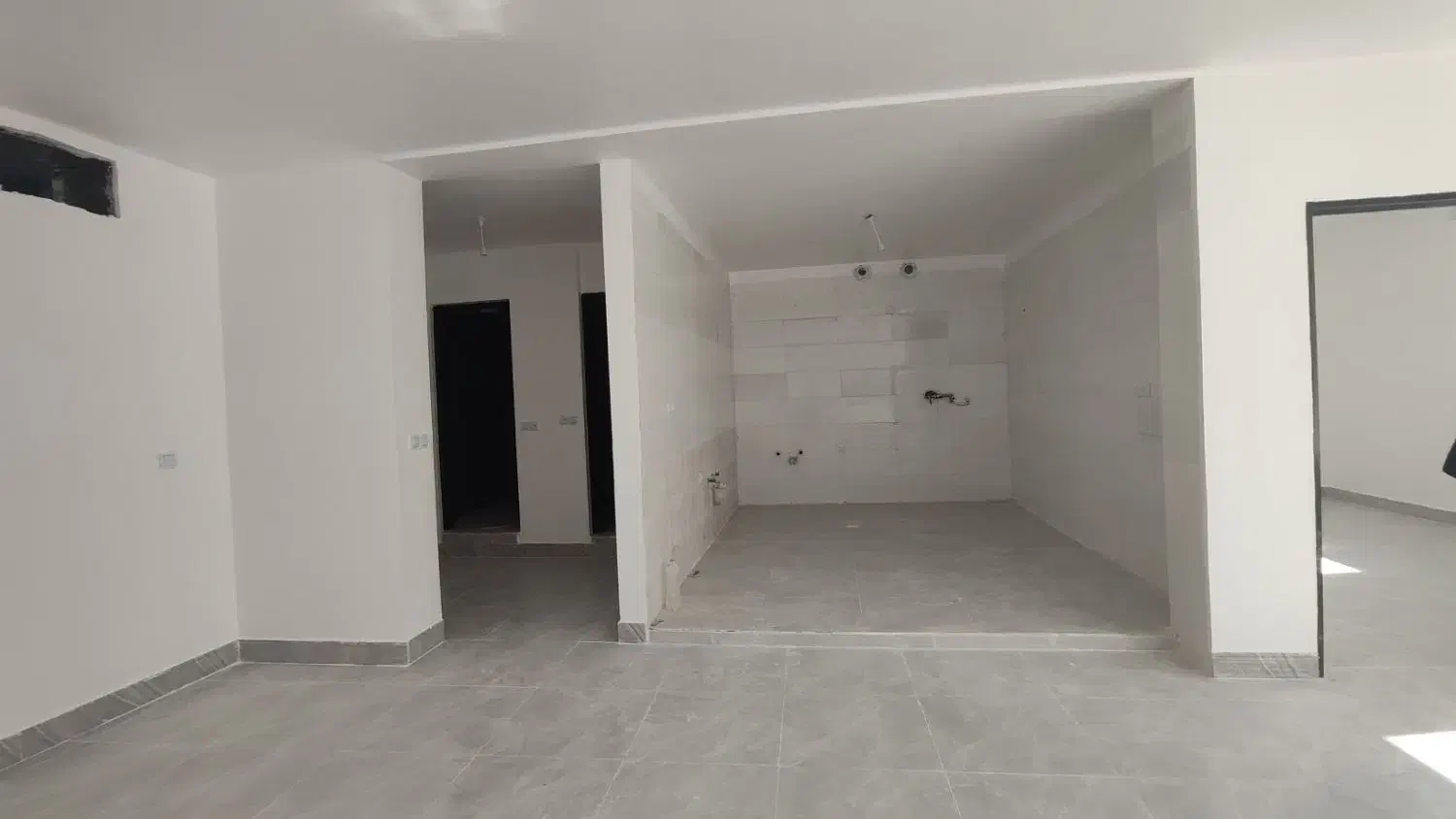 فروش خانه سه خواب با پارکینگ شهرک قصرقمشه|فروش خانه و ویلا|شیراز, شهرک قمشه|دیوار