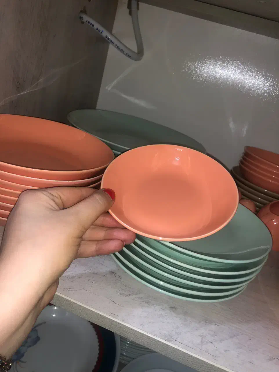 سرویس دورنگ|ظروف سرو و پذیرایی|رودهن, |دیوار