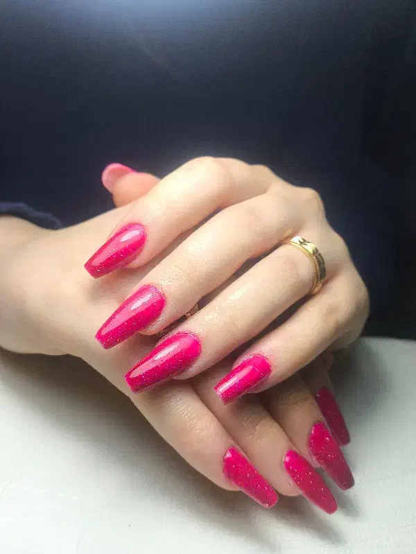 کاشت ناخن|خدمات آرایشگری و زیبایی|رشت, سلیمانداراب|دیوار