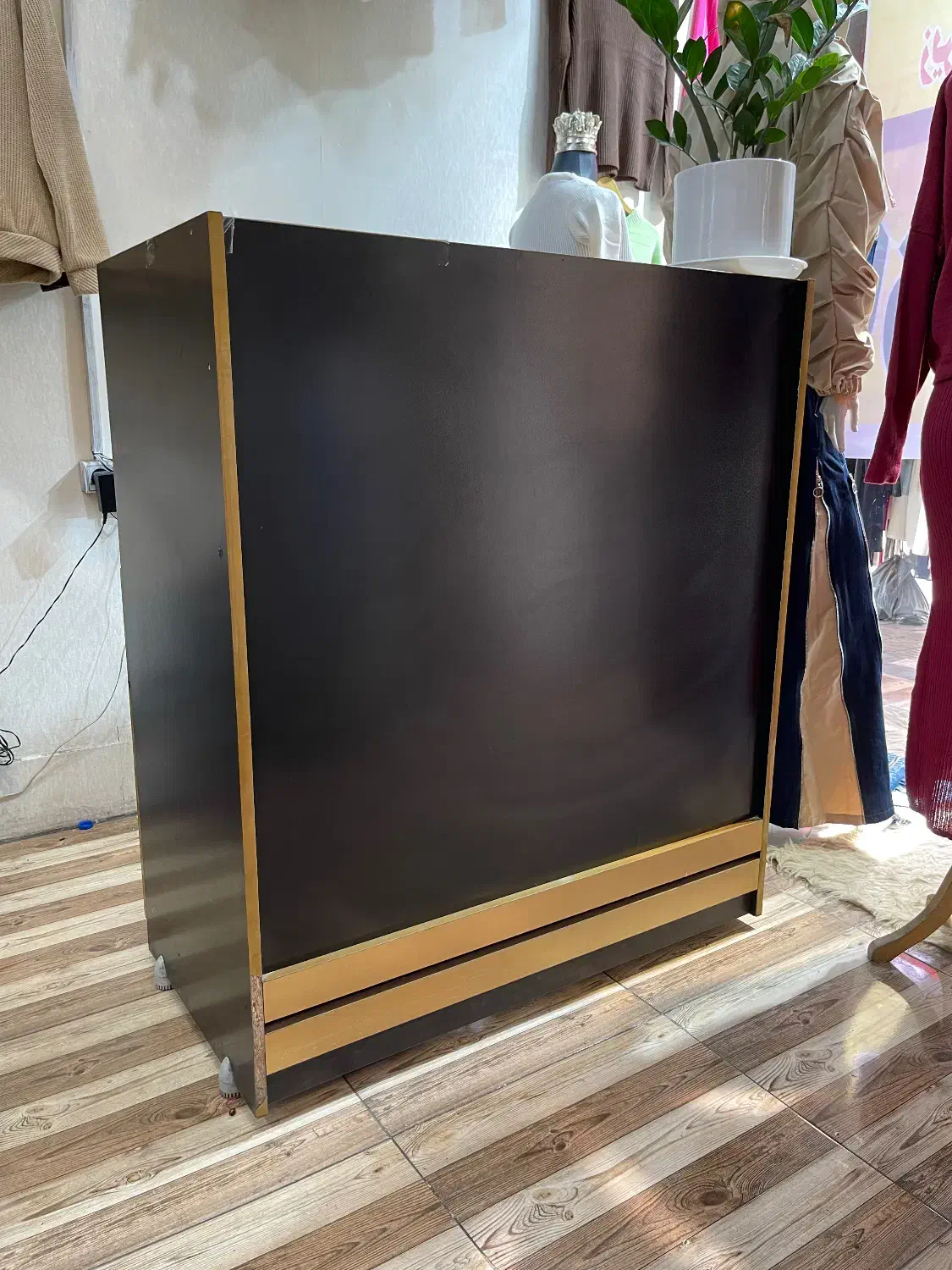 میز،مانکن|فروشگاه و مغازه|اسلامشهر, باغ فیض|دیوار