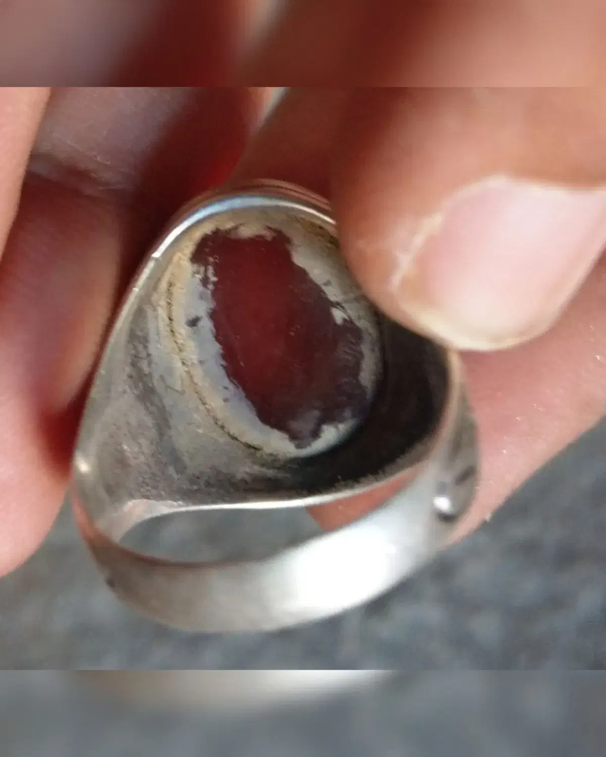 انگشتر کهنه قدیمی یمن آلبالویی|جواهرات|تربت‌حیدریه, مظفریه|دیوار