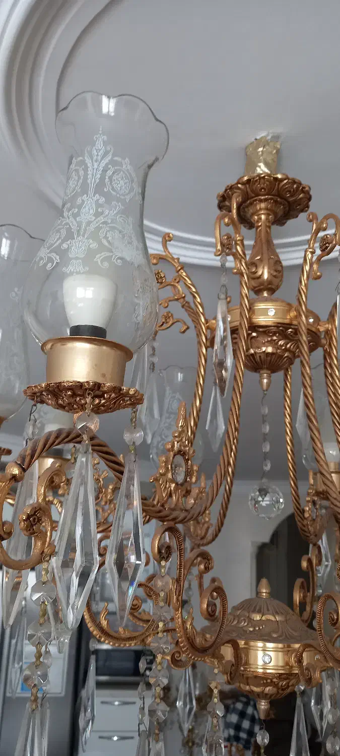 لوستر ۸ شاخه فومنگانی آب طلا|لوستر و چراغ آویز|تهران, تهرانپارس جنوبی|دیوار