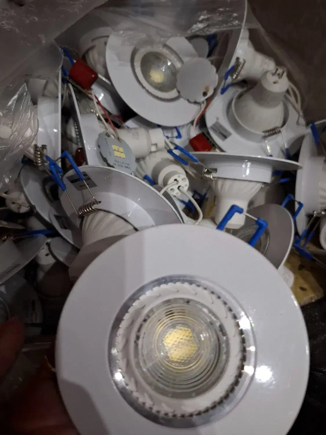 هالوژن|لامپ و چراغ|شیراز, احمدآباد|دیوار