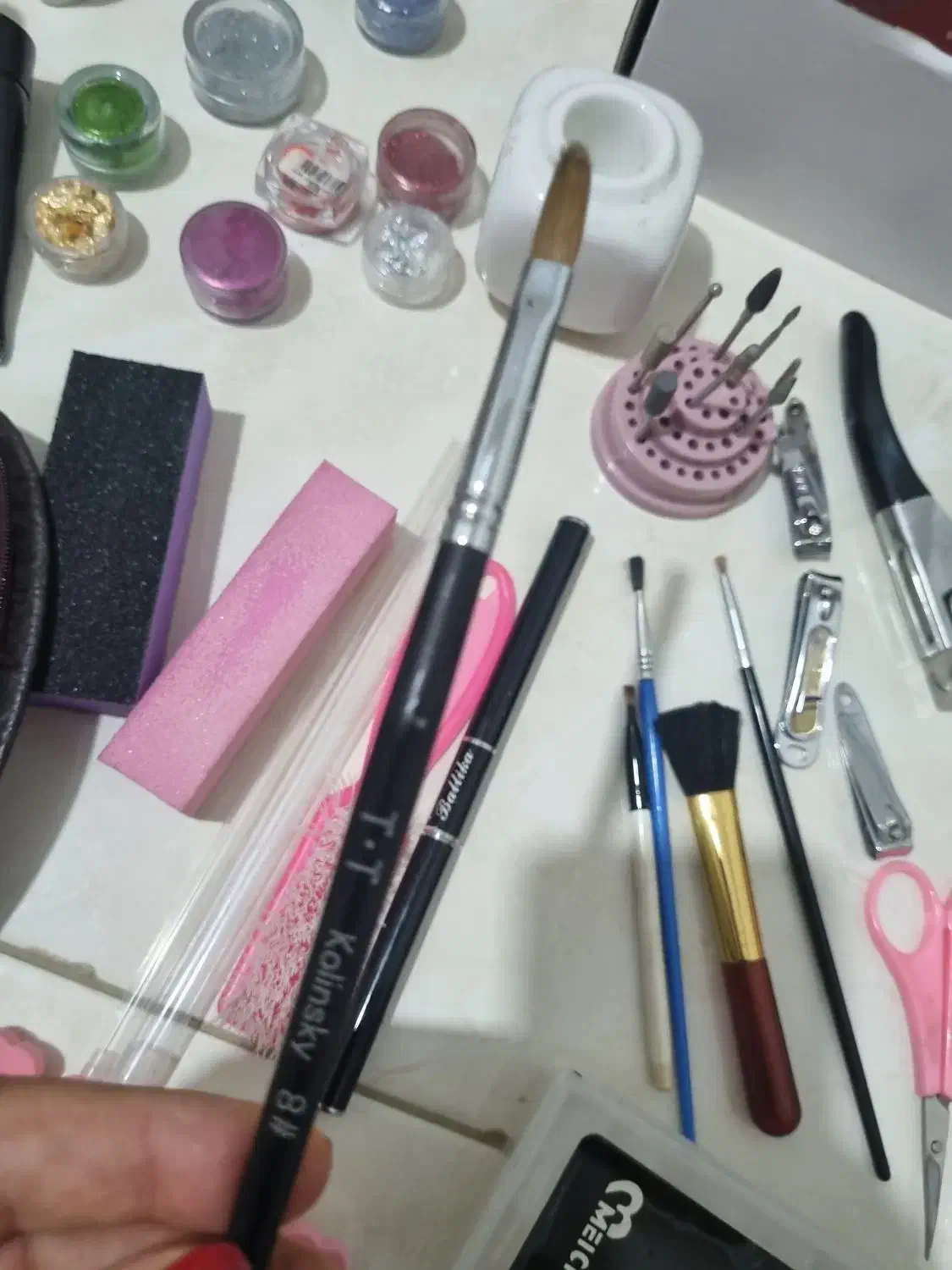 لوازم کاشت ناخن|آرایشگاه و سالن‌های زیبایی|ساری, |دیوار