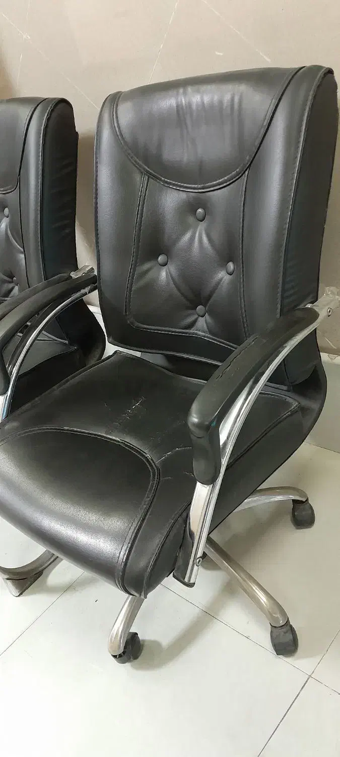 صندلی جکدارمدیریتی|صندلی و نیمکت|اندیشه, اندیشه فاز ۱|دیوار