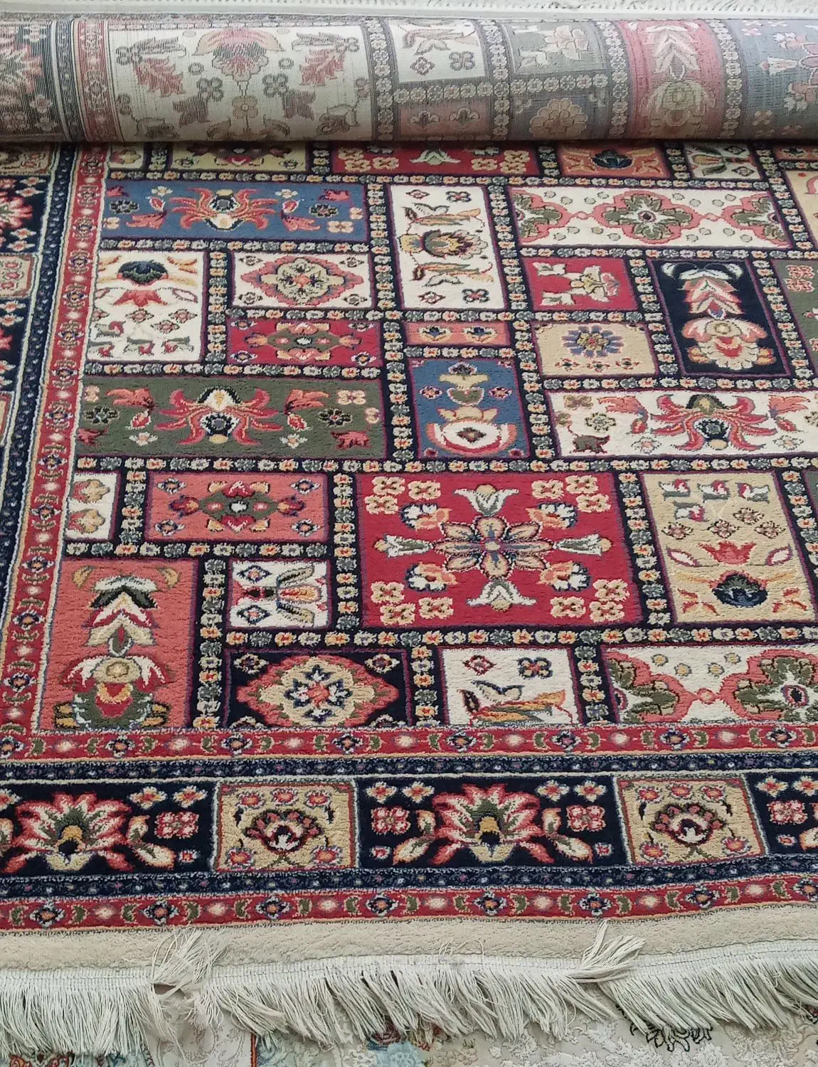 قالیچه|فرش|هشتگرد, فاز ۷ مهستان|دیوار