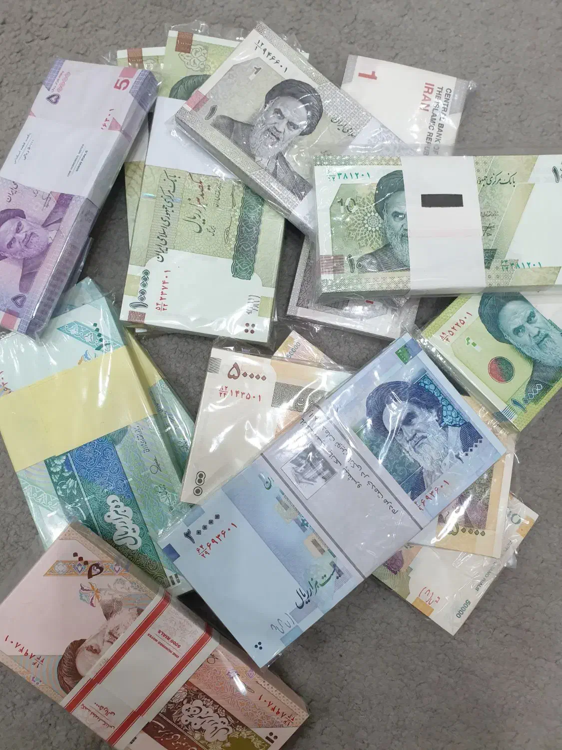 اسکناس نو ،پول نو، دلار، کلکسیونی|کلکسیون سکه، تمبر، اسکناس|تهران, تهران‌نو|دیوار