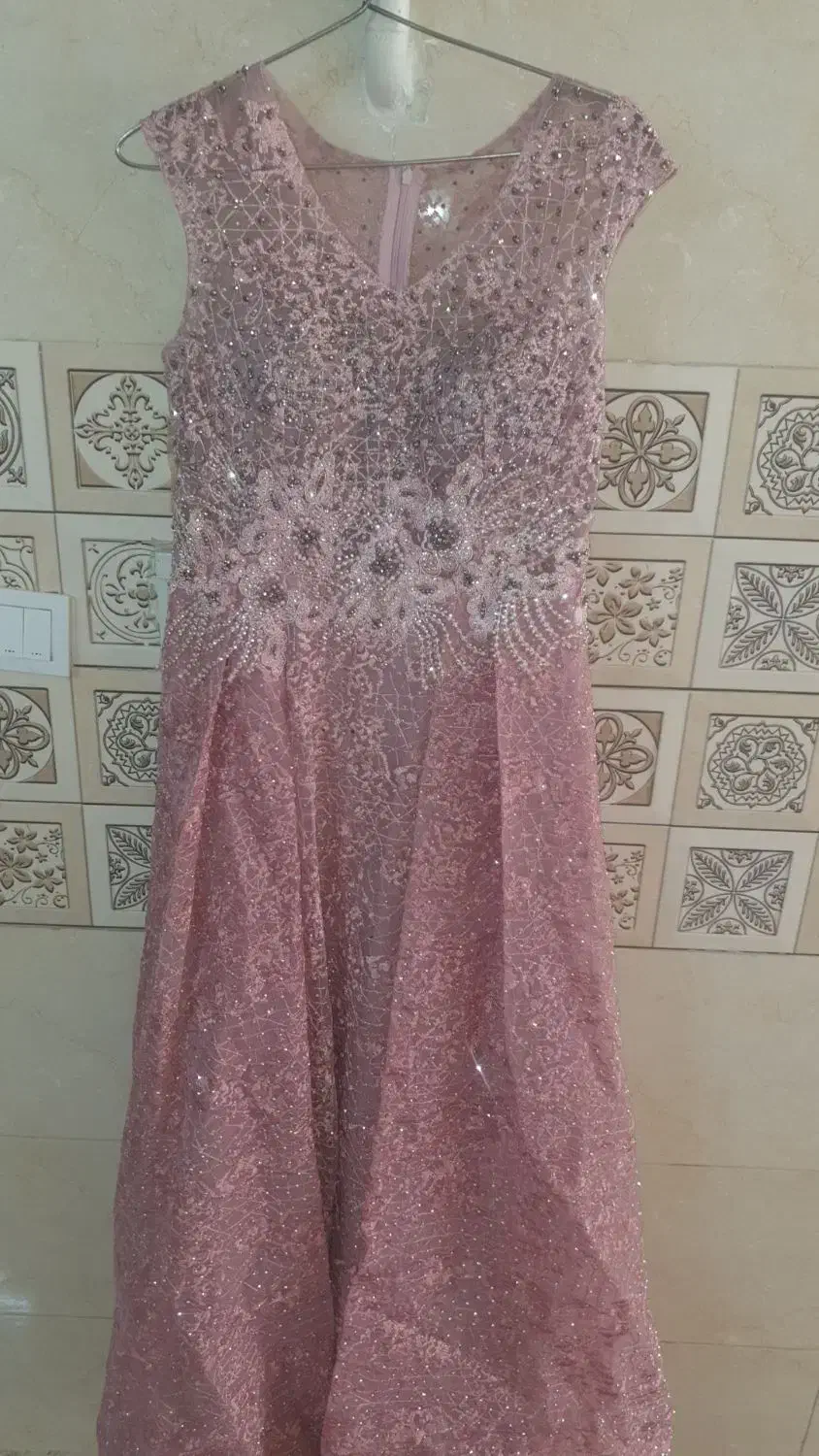 پیراهن مجلسی|لباس|تهران, خاک سفید|دیوار