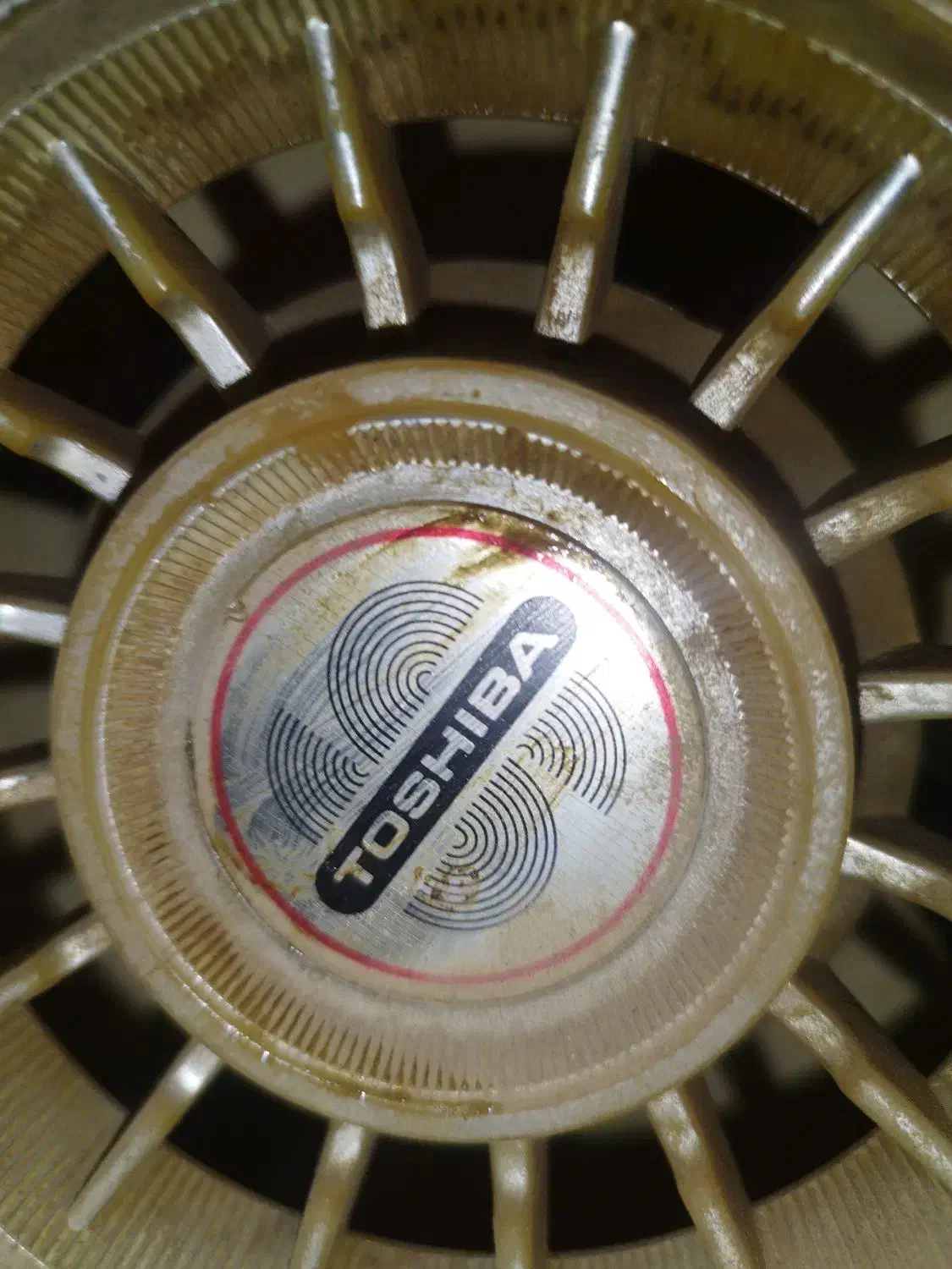 پنکه زمینی توشیبا|پنکه و تصفیه‌کنندهٔ هوا|فامنین, |دیوار