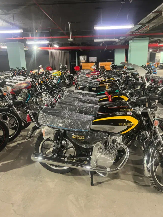 طرح هوندا ۱۲۵ و۱۵۰ و ۲۰۰سی سی کلیک ایروکس باکسر|موتورسیکلت|تهران, شهرک دانشگاه|دیوار