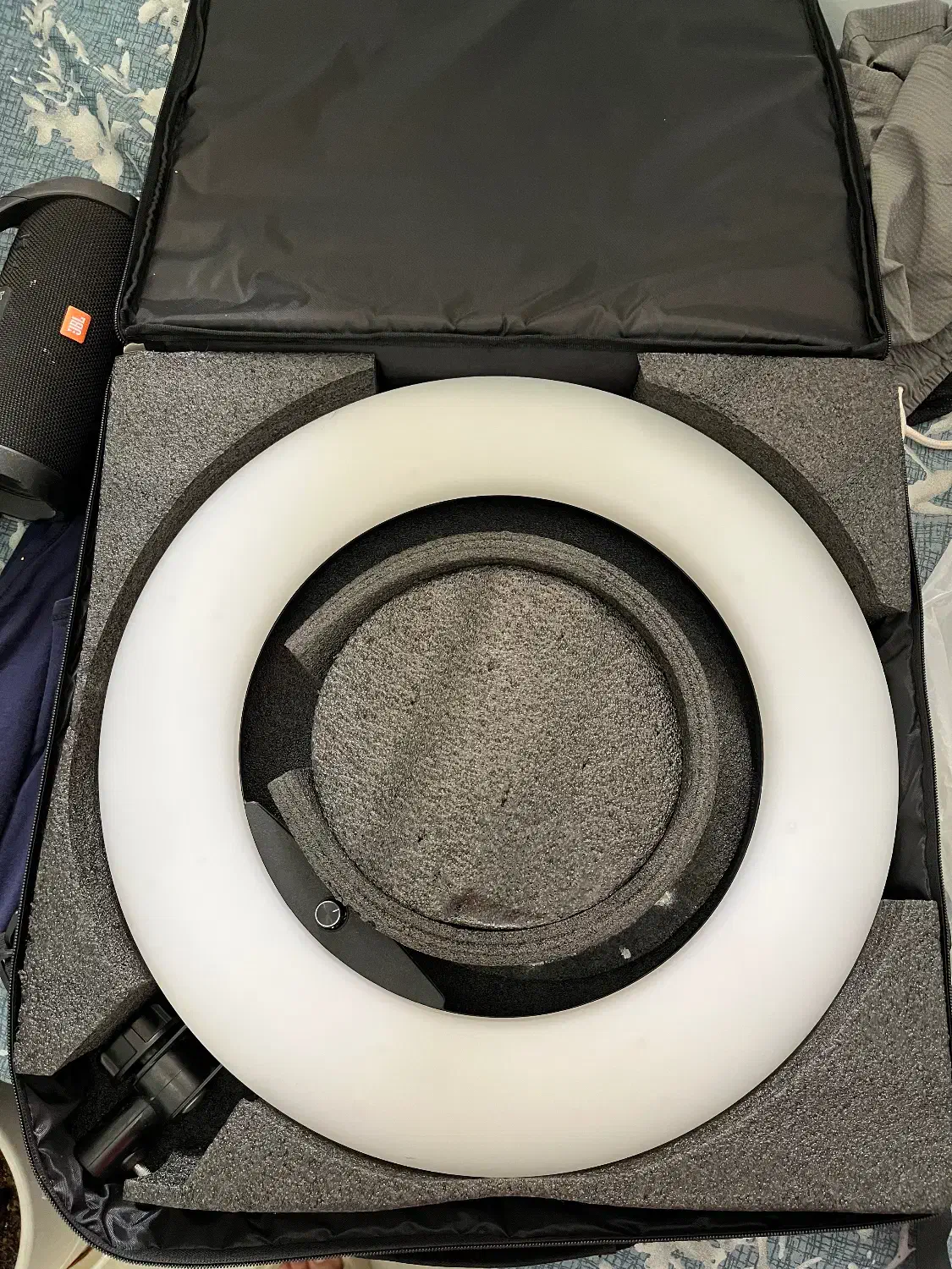 رینگ لایت ایدوبلو و پایه دوربین اسلیک|دوربین عکاسی و فیلم‌برداری|اهواز, فاز ۲ پادادشهر|دیوار