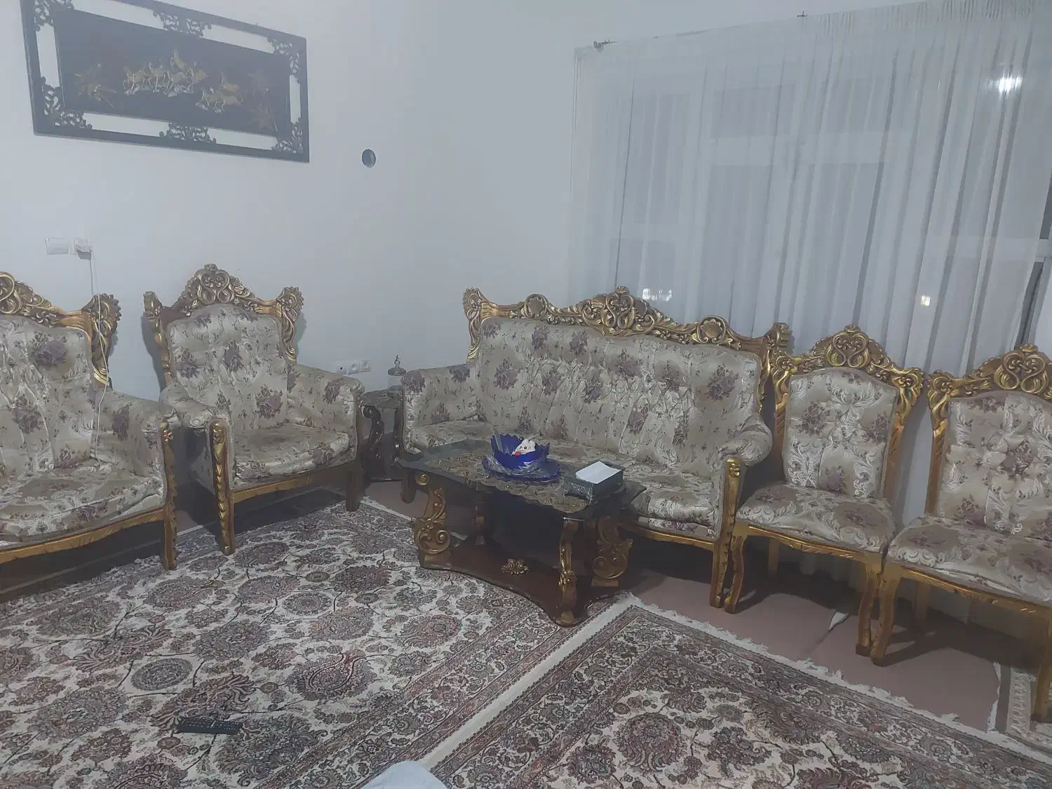 مبل سلطنتی ۹ نفره|مبلمان خانگی و میز عسلی|میانه, |دیوار