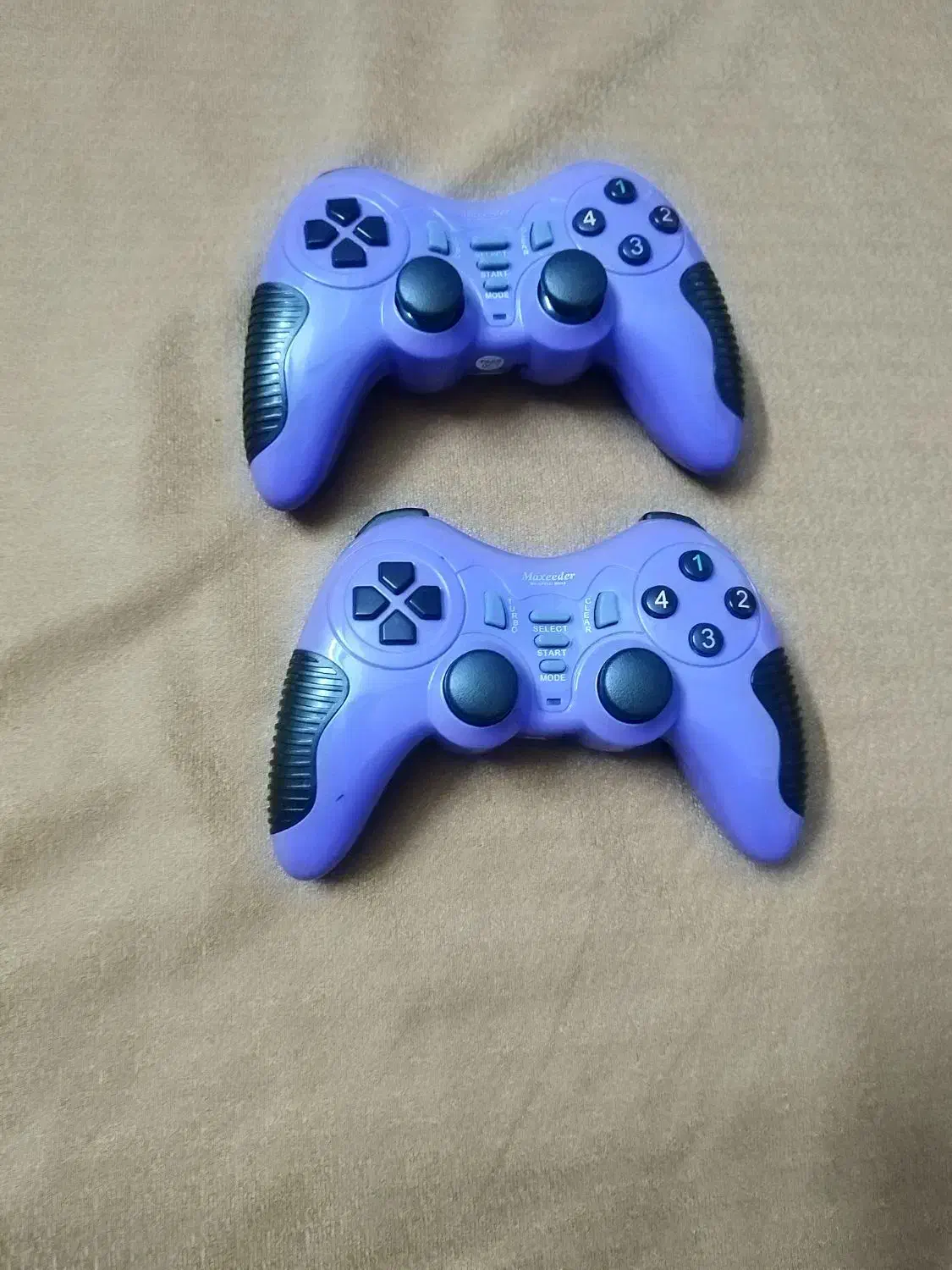 دو دسته بازی|کنسول، بازی ویدئویی و آنلاین|قم, سنگ بند|دیوار