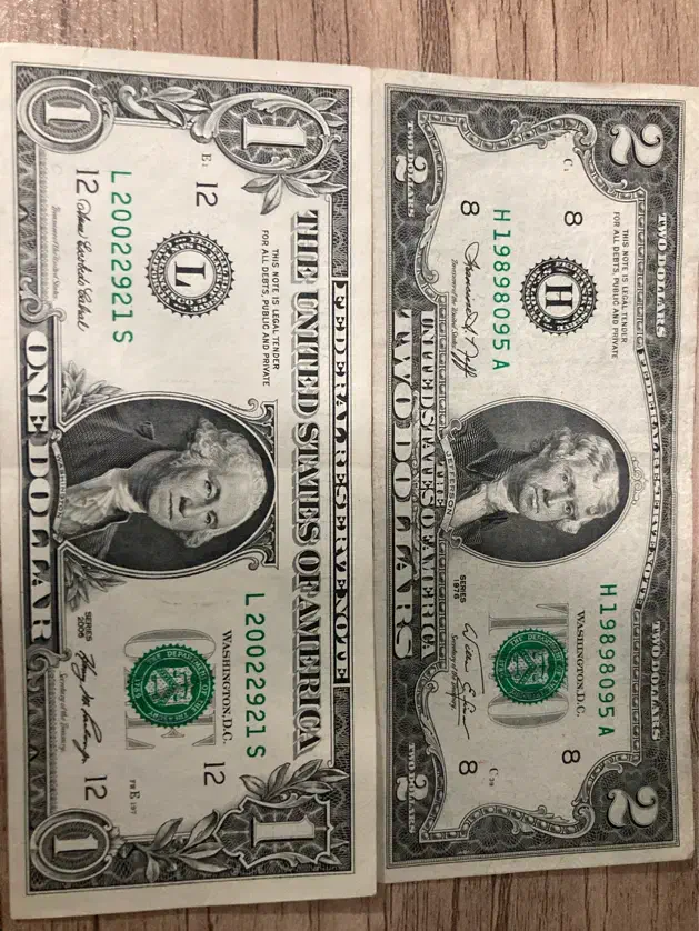 دلار قدیمی و دلار با سریال رند کلکسیونی|کلکسیون سکه، تمبر، اسکناس|شیراز, زند|دیوار