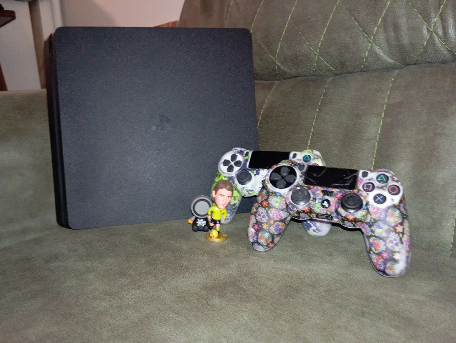 PS4 یک ترا|کنسول، بازی ویدئویی و آنلاین|فردیس, شهرک شهید حسینی|دیوار