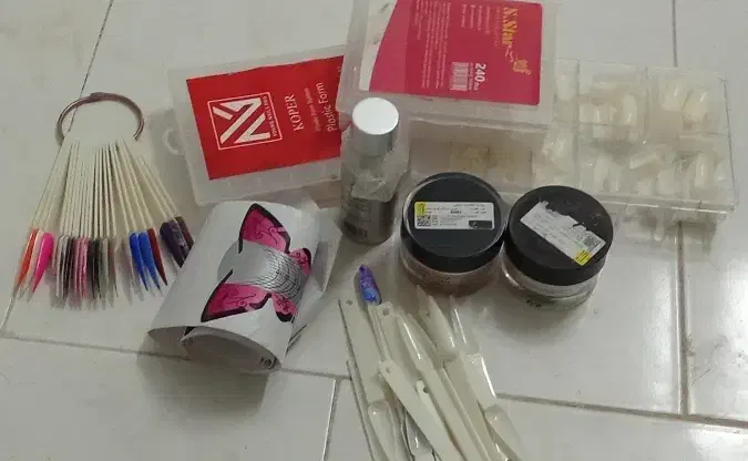 وسایل کاشت ناخن کامل درحد نو|آرایشی، بهداشتی، درمانی|تربتحیدریه, شهرک ولیعصر|دیوار