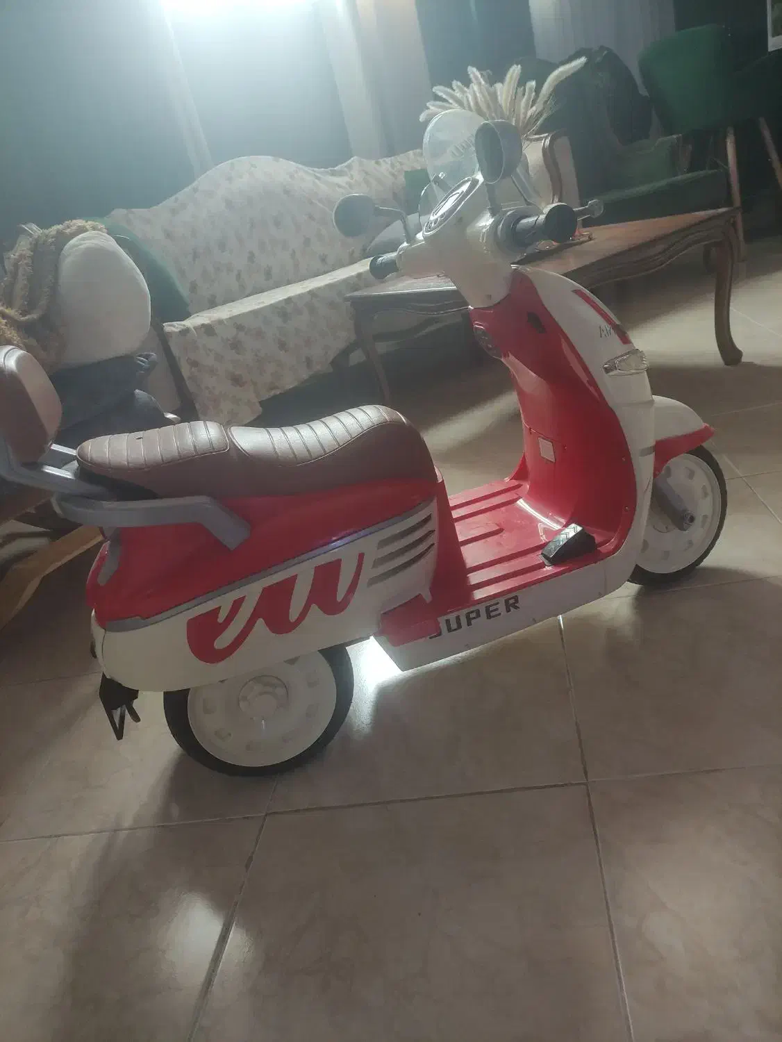 موتور وسپا شارژی کودک|اسباب‌بازی بچه|اصفهان, میرعماد|دیوار