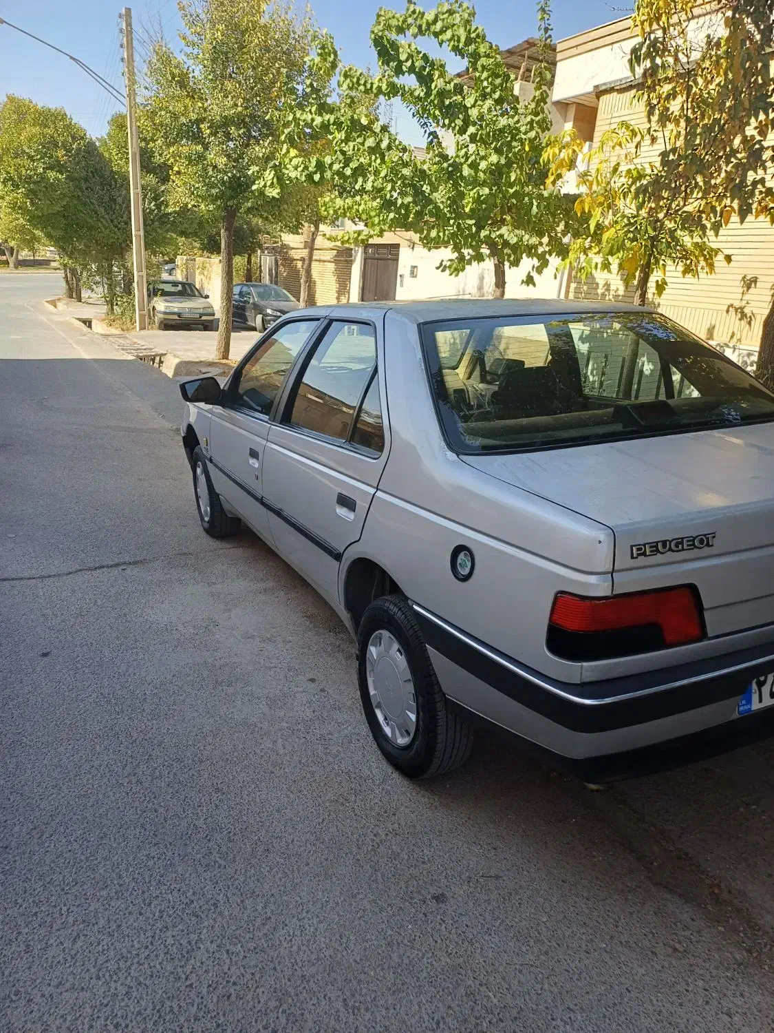 پژو 405 مدل90  تمیز و کم کار|خودرو سواری و وانت|شهرکرد, |دیوار