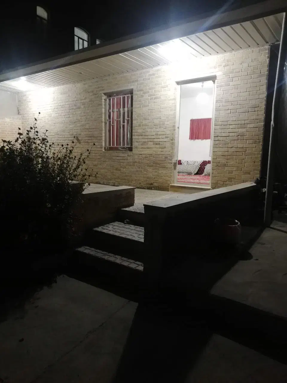 اجاره و کرایه سوئیت ویلایی روزانه،هفتگی|اجارهٔ کوتاه‌مدت آپارتمان و سوئیت|الیگودرز, |دیوار