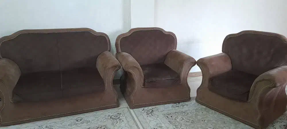 مبل کارکرده|مبلمان خانگی و میز عسلی|رشت, هلال احمر|دیوار