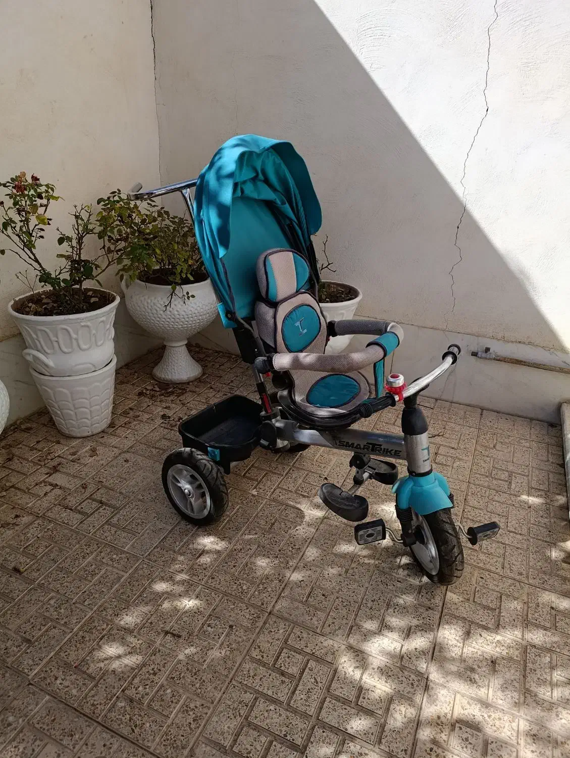 سه چرخه مادر و کودک|کالسکه و لوازم جانبی|شبستر, |دیوار