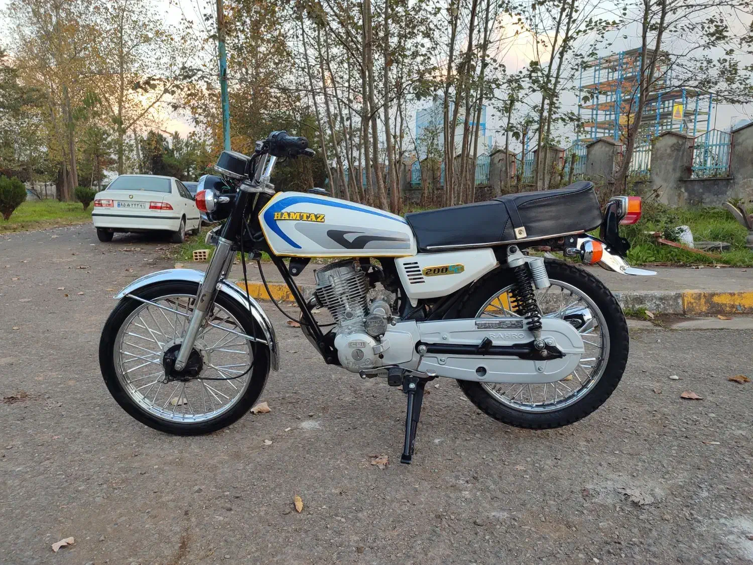 موتور سیکلت|موتورسیکلت|رشت, معلولین|دیوار