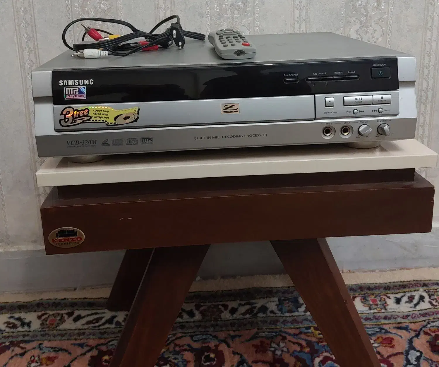 دی وی دی سالم همراه باکنترل|پخش‌کننده DVD و ویدیو|تهران, صادقیه|دیوار