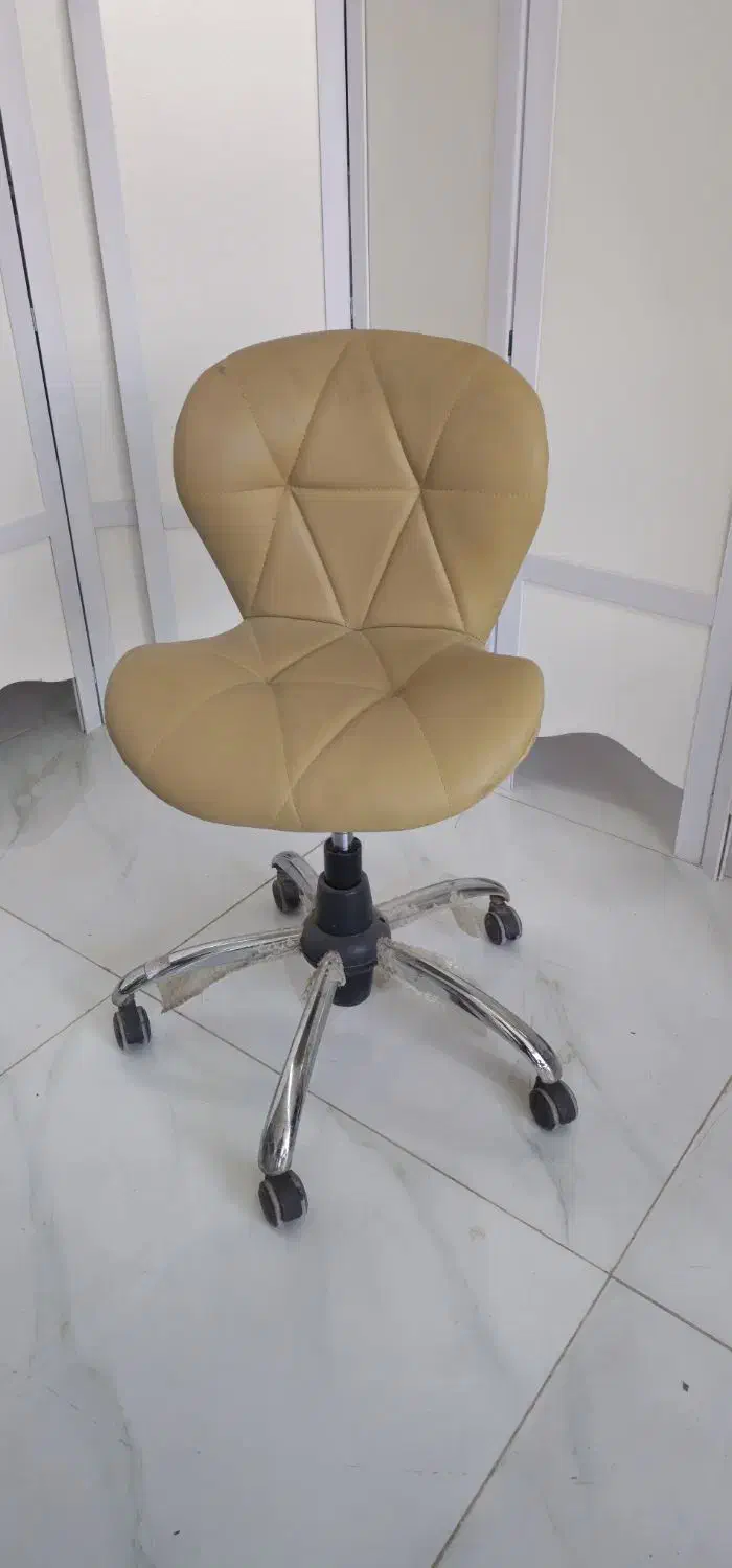 تابوره دندان پزشکی آرایشگاه صندلی استاد کار|آرایشگاه و سالن‌های زیبایی|کرمانشاه, |دیوار