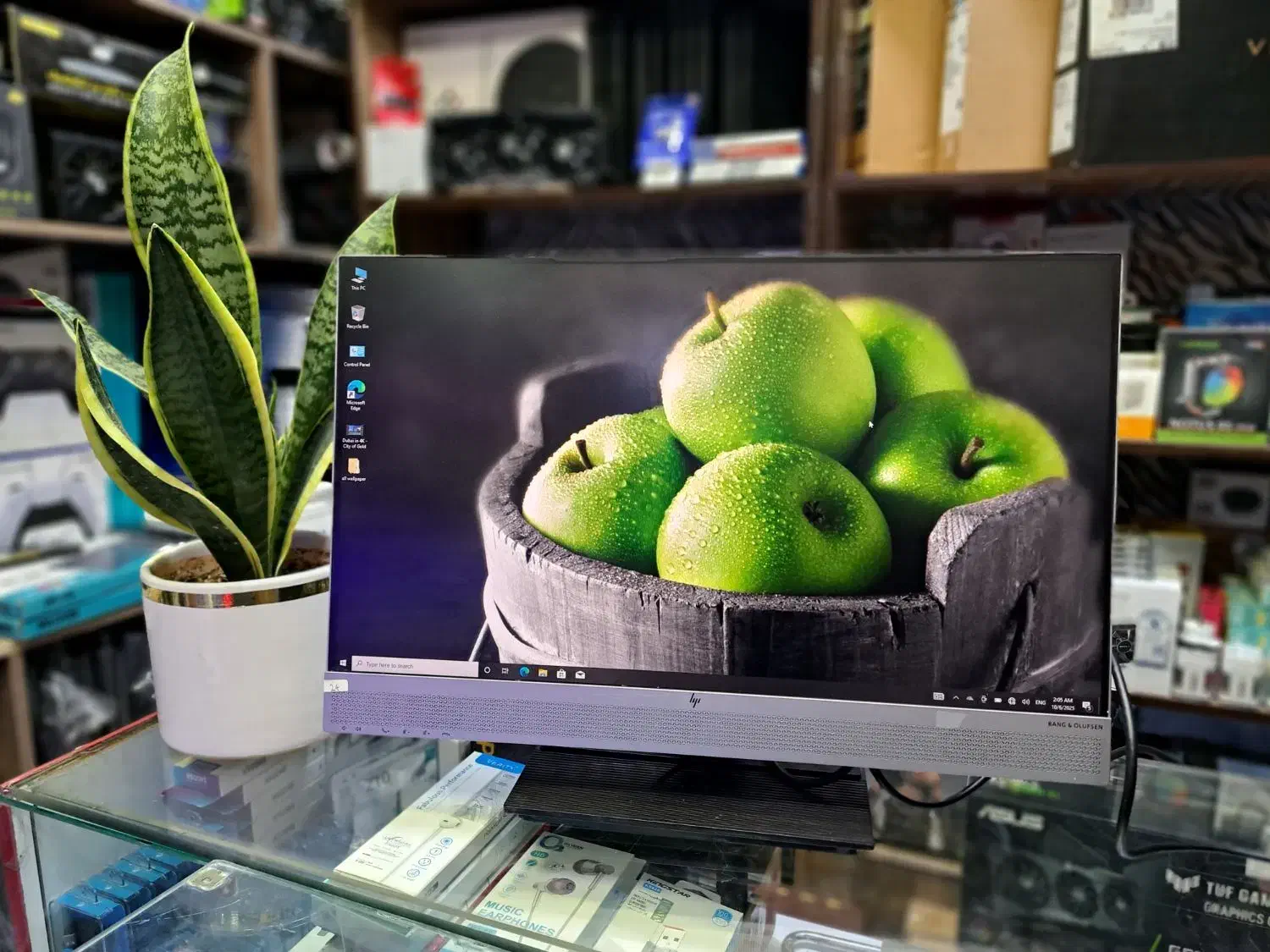 DELL P2222H  تولید ۲۰۲۰ فریم لس|قطعات و لوازم جانبی رایانه|کرمانشاه, |دیوار