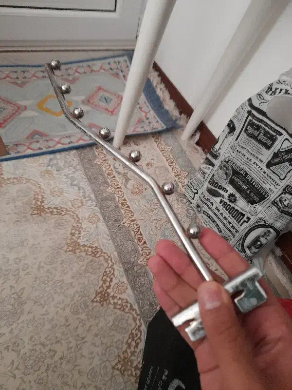 رگال و چوب لباسی|بندرخت و رختآویز|قم, نوقطار|دیوار