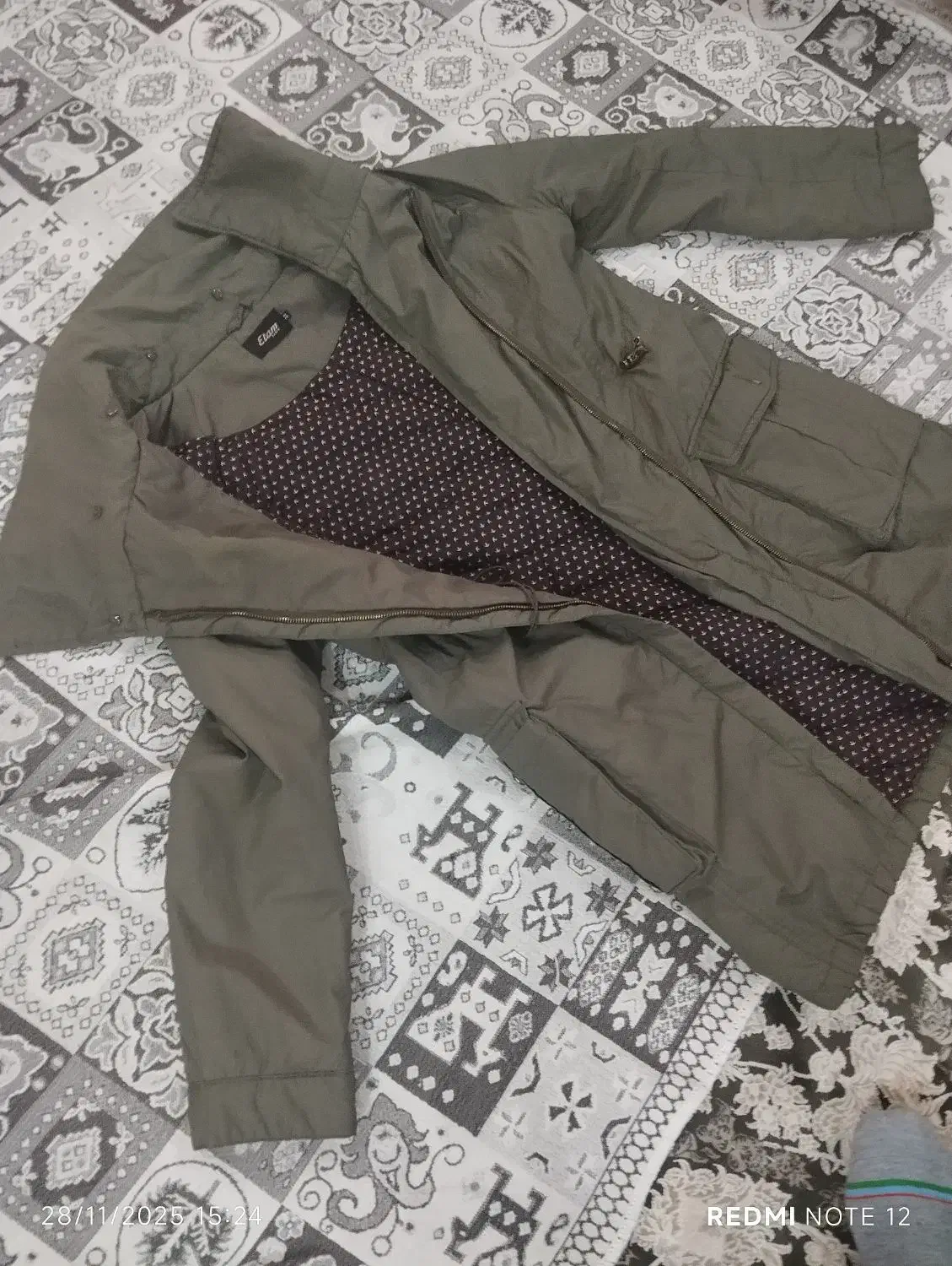 پالتو بارانی|لباس|فردیس, شهرک وحدت|دیوار